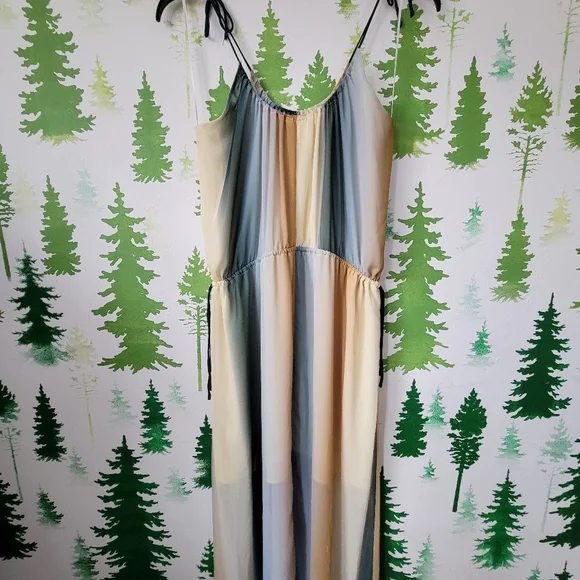 H&M Ombre Maxi Dress. - Picture 3 of 12